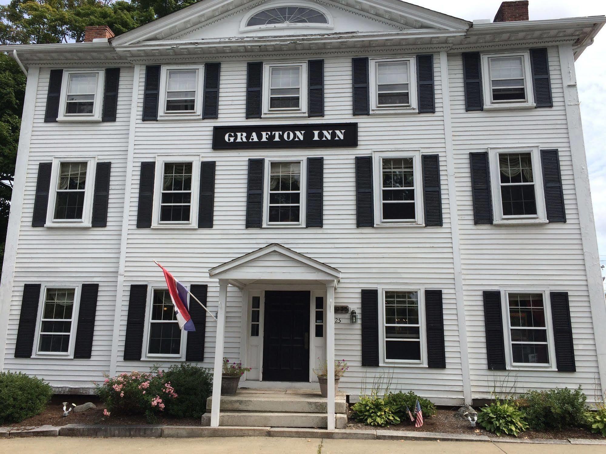 Hunters Grille And Tap At The Grafton Inn ภายนอก รูปภาพ
